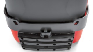 Prednji branik modela P40 - P60 C kompanije Linde Material Handling štiti vozača u slučaju sudara.