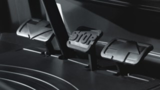 Linde twin-pedal control Sistem upravljanja sa dve pedale na viljuškarima kompanije Linde