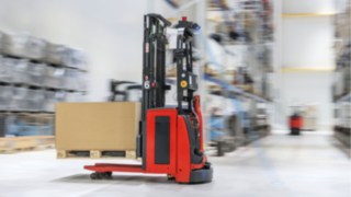 Transportni sistem bez vozača kompanije Linde Material Handling Transportni sistem bez vozača kompanije Linde Material Handling