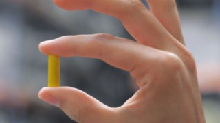 RFID tagovi navigacije za skladišta iz kompanije Linde Material Handling Navigacija za skladišta kompanije Linde Material handling koristi RFID tagove na podu.