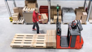 N20 C SA kompanije Linde povećava efikasnost u skladištu za oko 20 procenata. N20 C SA kompanije Linde Material Handling